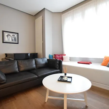 Luxury By Hi5 - Szervita Appartement *
