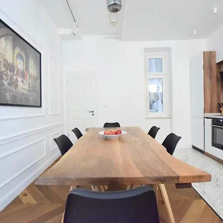 Luxury By Hi5 - Szervita Appartement