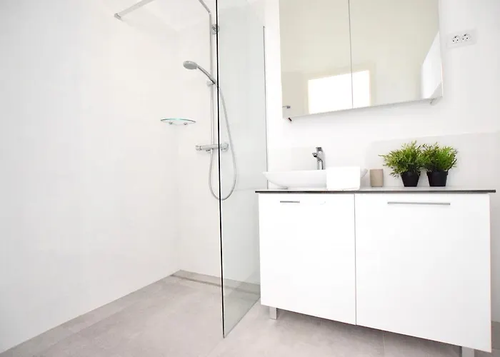 Luxury By Hi5 - Szervita Appartement
