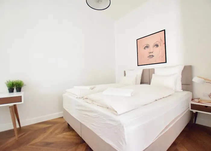 Appartement Luxury By Hi5 - Szervita Boedapest