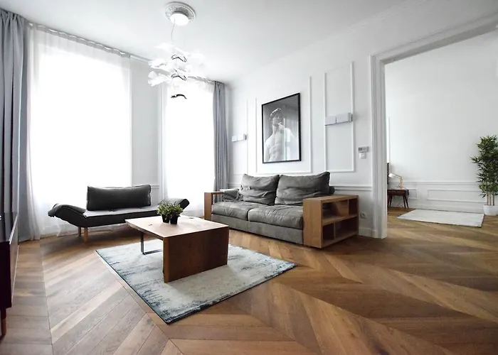 Luxury By Hi5 - Szervita Apartament Budapesta